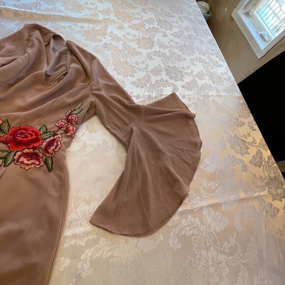 Romper pink/tan shorts and long sleeves size S - Picture 3 of 8